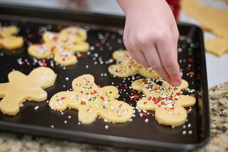 Adventtimyyjäiset ja -kirppis Adventtimyyjäiset ja -kirppis
