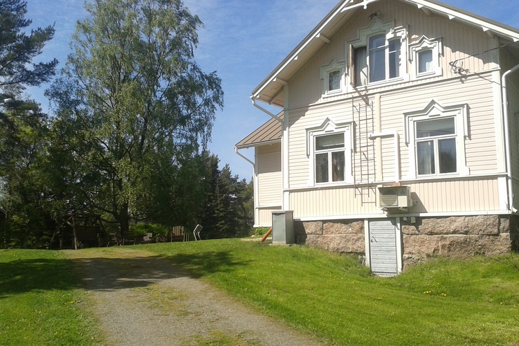 Merimaan päärakennus